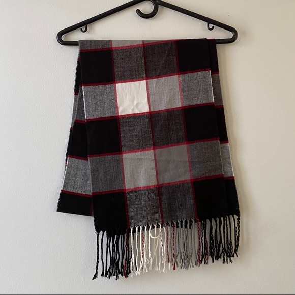Plaid Scarf - Picture 1 of 3